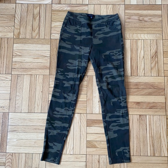 Sanctuary Camo-print Leggings - Picture 7 of 9